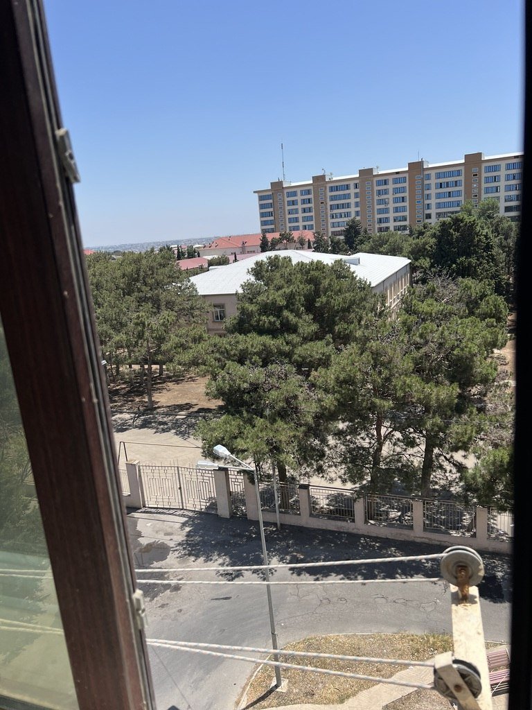 Satılır 1 otaqlı köhnə tikili, 42 m², Buzovna-2