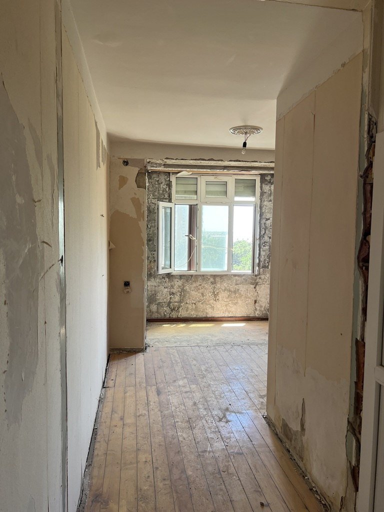 Satılır 1 otaqlı köhnə tikili, 42 m², Buzovna-5