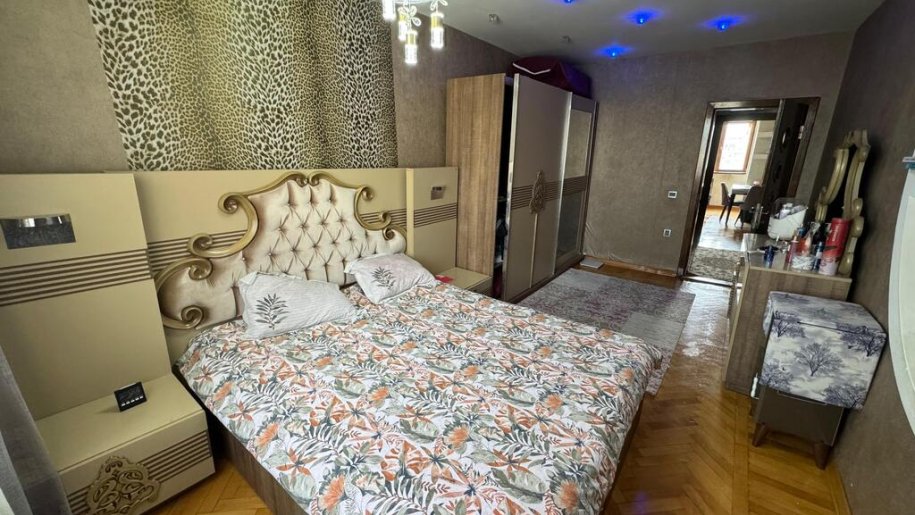 Satılır 3 otaqlı köhnə tikili, 88 m², Memar Əcəmi m.-9