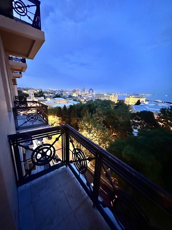 Satılır 3 otaqlı köhnə tikili, 70 m², İçərişəhər m.-4