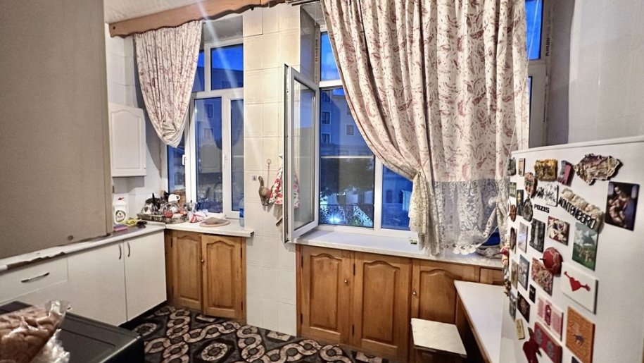 Satılır 3 otaqlı köhnə tikili, 70 m², İçərişəhər m.-8