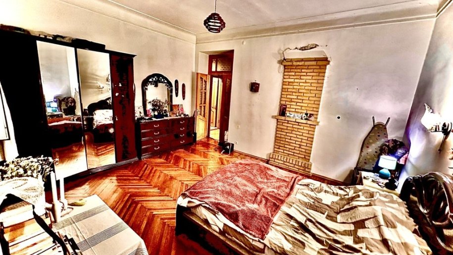 Satılır 3 otaqlı köhnə tikili, 70 m², İçərişəhər m.-12