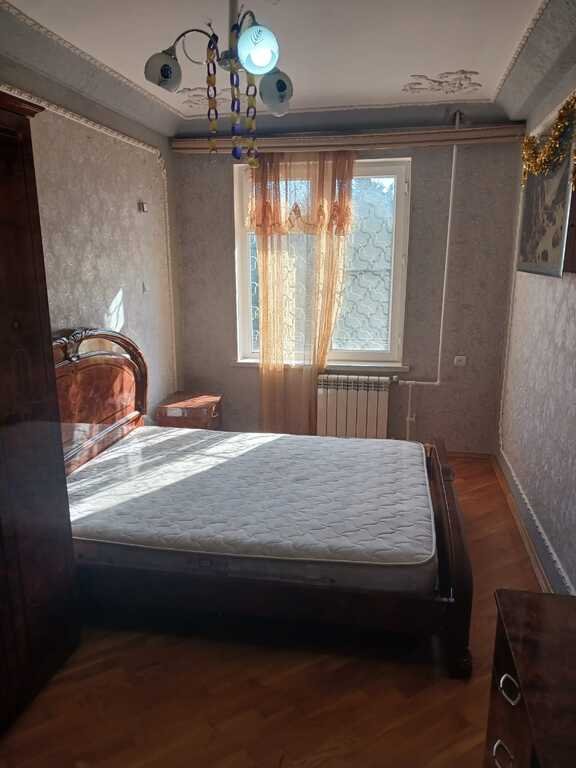 Kirayə verilir 3 otaqlı köhnə tikili, 70 m², Neftçilər m.-7