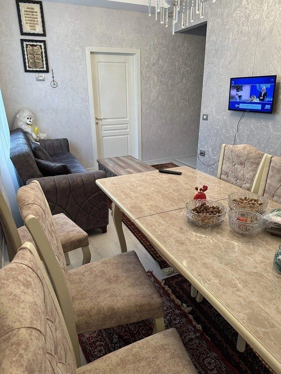 Satılır 2 otaqlı köhnə tikili, 45 m², Memar Əcəmi m.-25