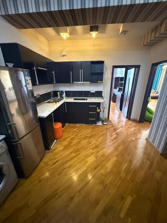 Satılır 2 otaqlı yeni tikili, 70 m², İnşaatçılar m.-9