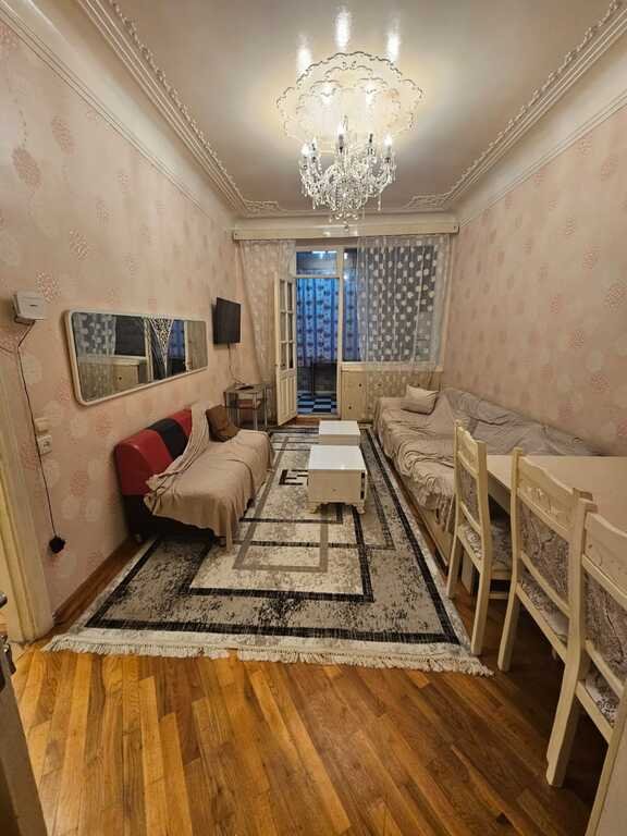 Satılır 3 otaqlı köhnə tikili, 80 m², Nizami m.-2