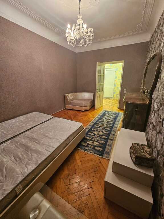 Satılır 3 otaqlı köhnə tikili, 80 m², Nizami m.-8