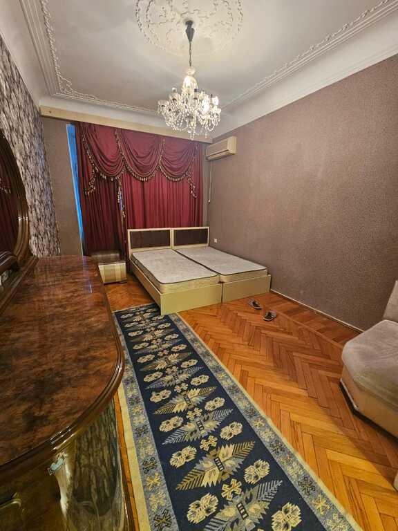 Satılır 3 otaqlı köhnə tikili, 80 m², Nizami m.-9