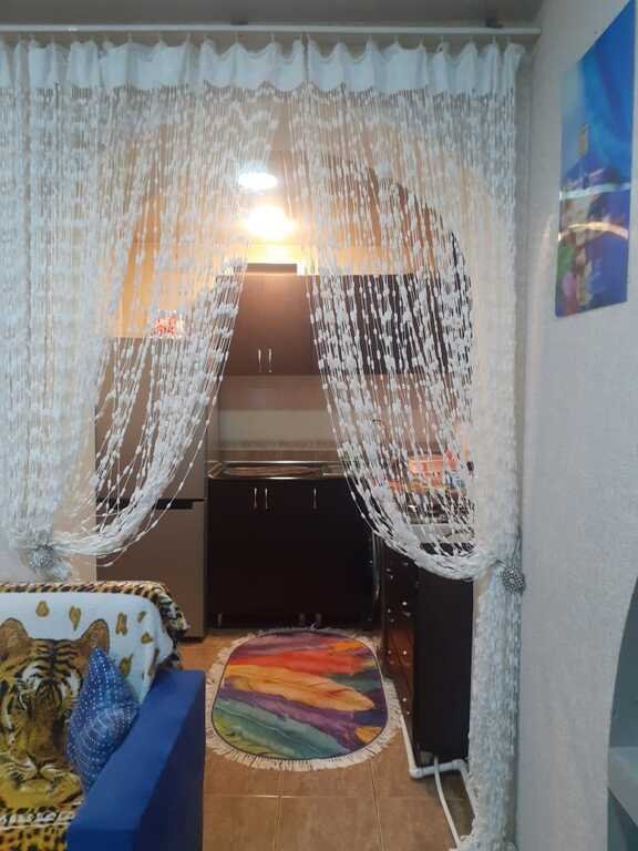 Kirayə verilir 3 otaqlı köhnə tikili, 60 m², Elmlər Akademiyası m.-4