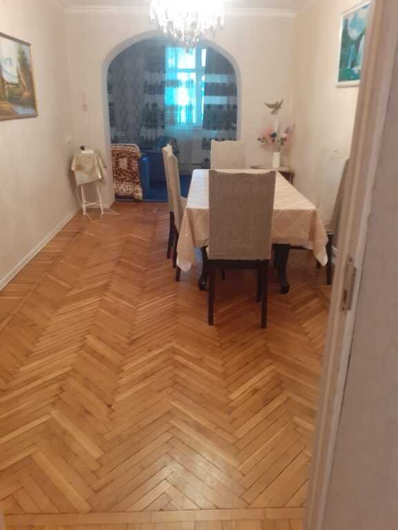 Kirayə verilir 3 otaqlı köhnə tikili, 60 m², Elmlər Akademiyası m.-6
