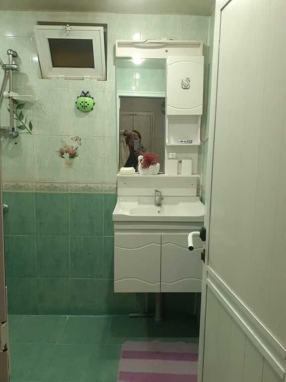 Kirayə verilir 3 otaqlı köhnə tikili, 60 m², Elmlər Akademiyası m.-12