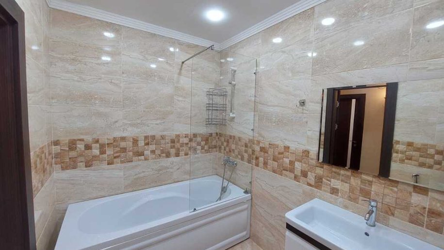 Kirayə verilir 2 otaqlı yeni tikili, 81 m², Gənclik m.-12