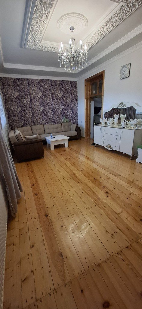 Kirayə verilir 4 otaqlı köhnə tikili, 120 m², Gəncə-3