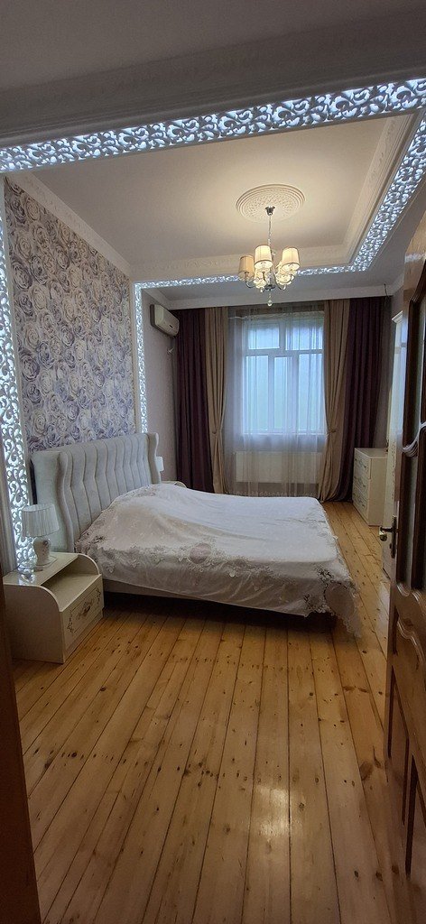 Kirayə verilir 4 otaqlı köhnə tikili, 120 m², Gəncə-5