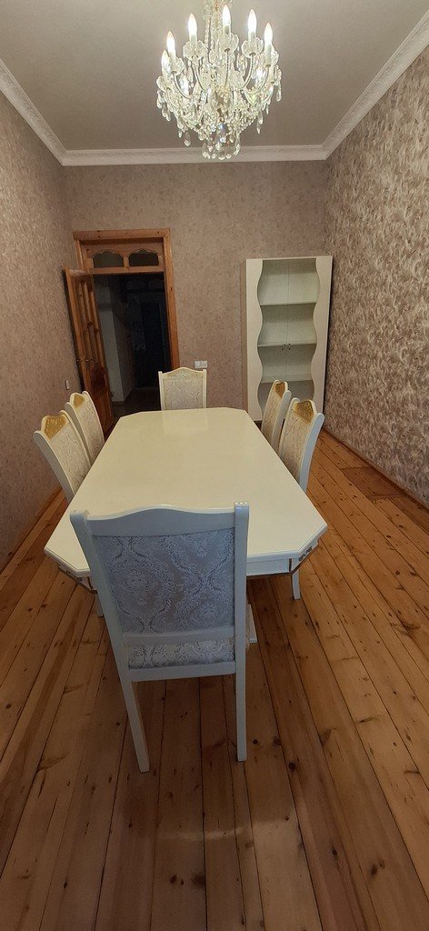 Kirayə verilir 4 otaqlı köhnə tikili, 120 m², Gəncə-10