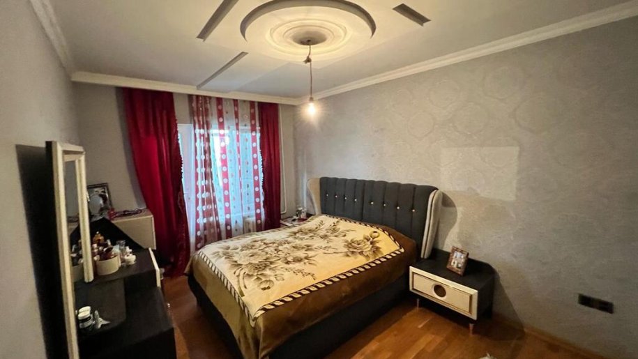 Satılır 4 otaqlı köhnə tikili, 110 m², Əhmədli m.-1