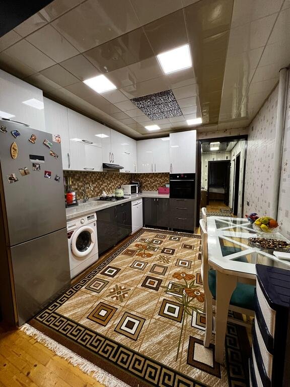 Satılır 3 otaqlı köhnə tikili, 80 m², Əhmədli m.-11