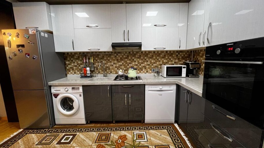 Satılır 3 otaqlı köhnə tikili, 80 m², Əhmədli m.-13