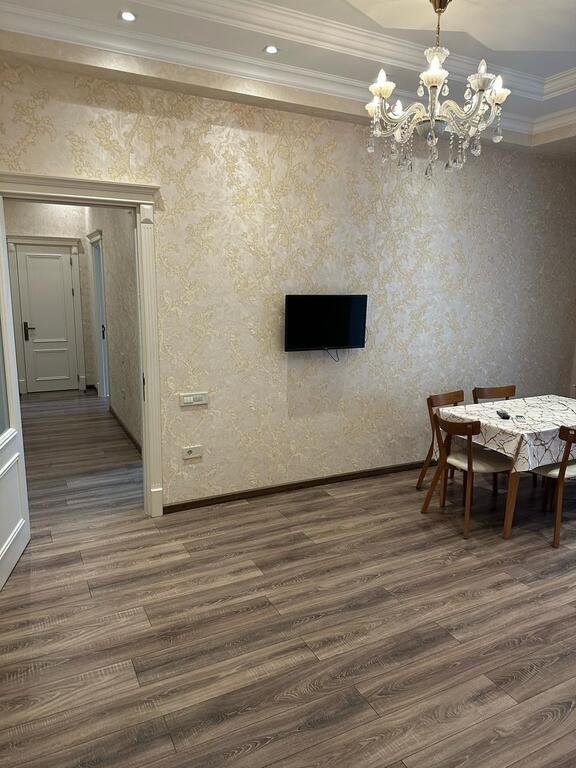 Kirayə verilir 3 otaqlı yeni tikili, 100 m², 28 May m.-2