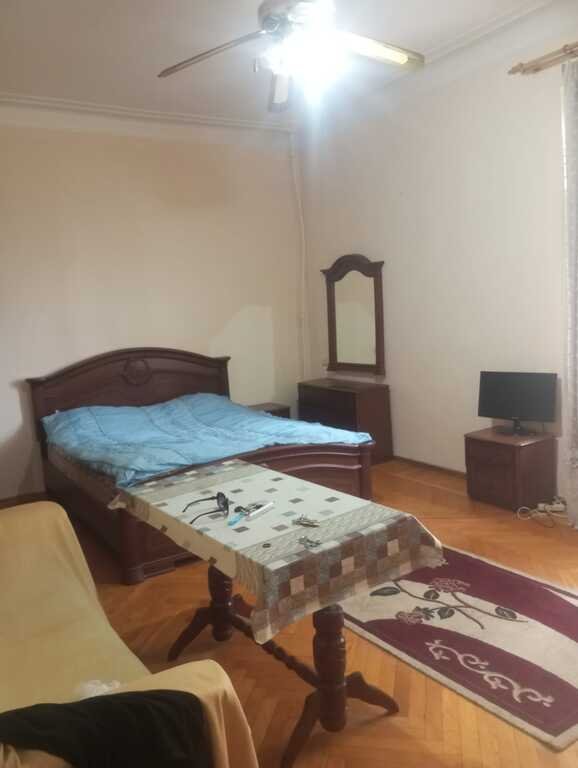 Kirayə verilir 1 otaqlı köhnə tikili, 40 m², 28 May m.-1