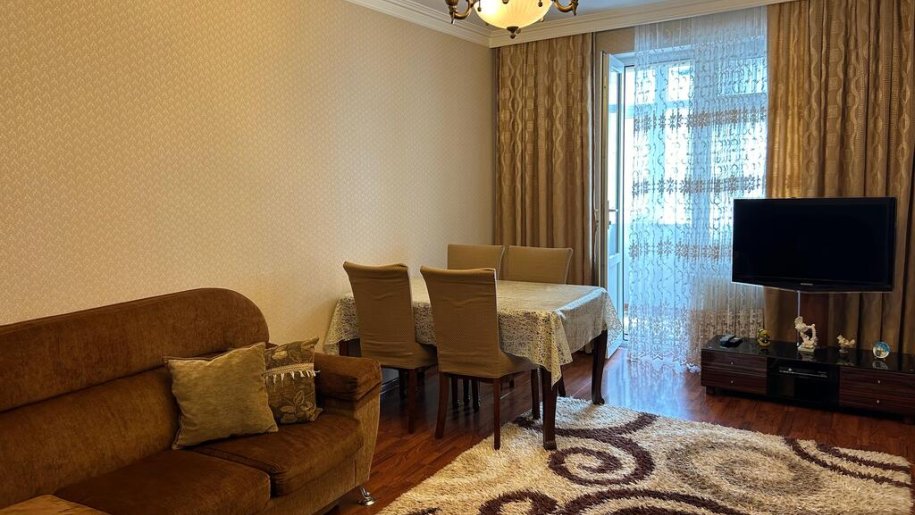 Kirayə verilir 3 otaqlı köhnə tikili, 85 m², Badamdar-1