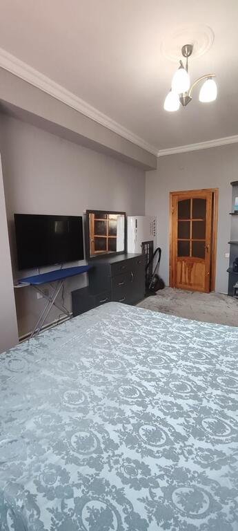 Satılır 2 otaqlı yeni tikili, 65 m², İnşaatçılar m.-12