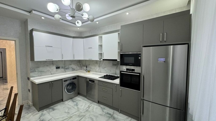Kirayə verilir 4 otaqlı yeni tikili, 140 m², Badamdar-2