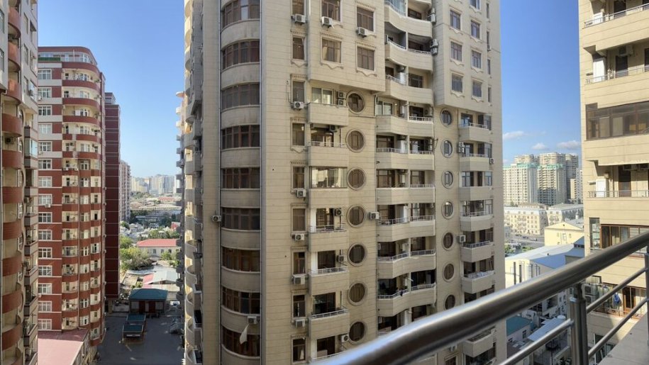 Satılır 4 otaqlı yeni tikili, 135 m², Xətai m.-2