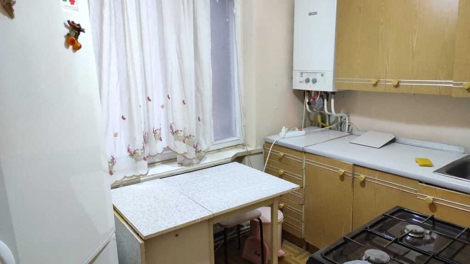 Kirayə verilir 1 otaqlı köhnə tikili, 50 m², İçərişəhər m.-3