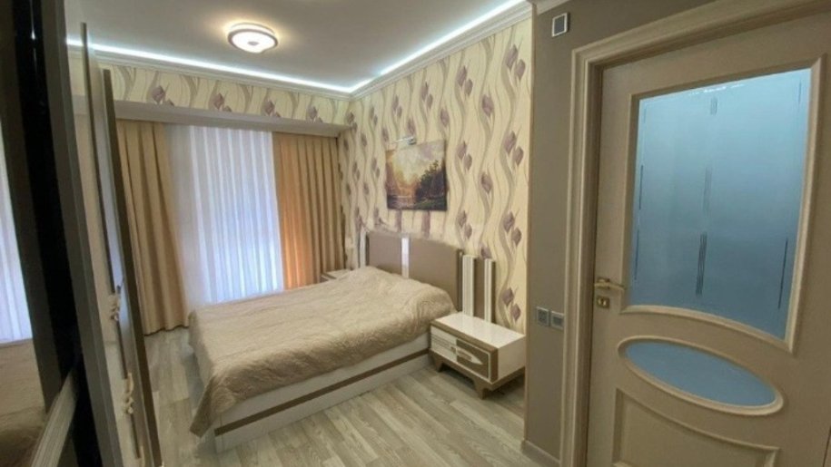Kirayə verilir 3 otaqlı yeni tikili, 90 m², 28 May m.-6