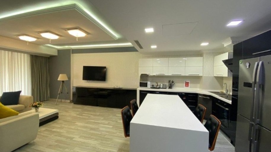 Kirayə verilir 3 otaqlı yeni tikili, 90 m², 28 May m.-11