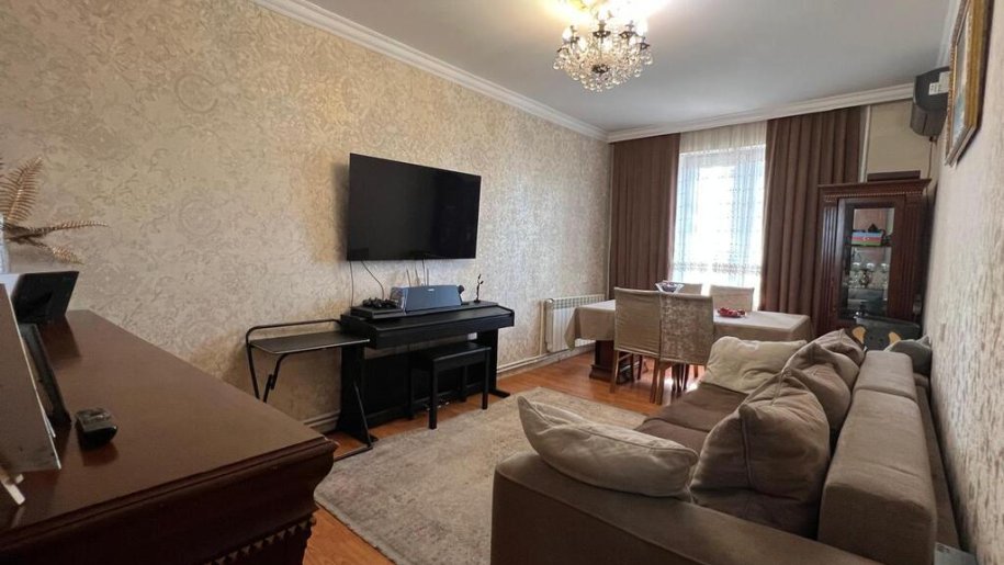 Satılır 3 otaqlı köhnə tikili, 80 m², Əhmədli m.-2