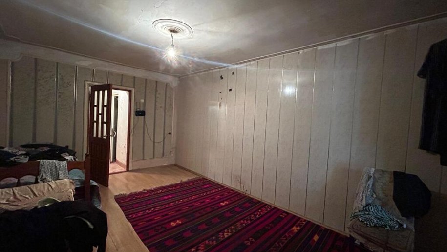 Satılır 4 otaqlı köhnə tikili, 100 m², İnşaatçılar m.-6