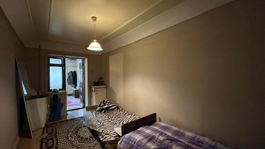 Satılır 4 otaqlı köhnə tikili, 100 m², İnşaatçılar m.-8