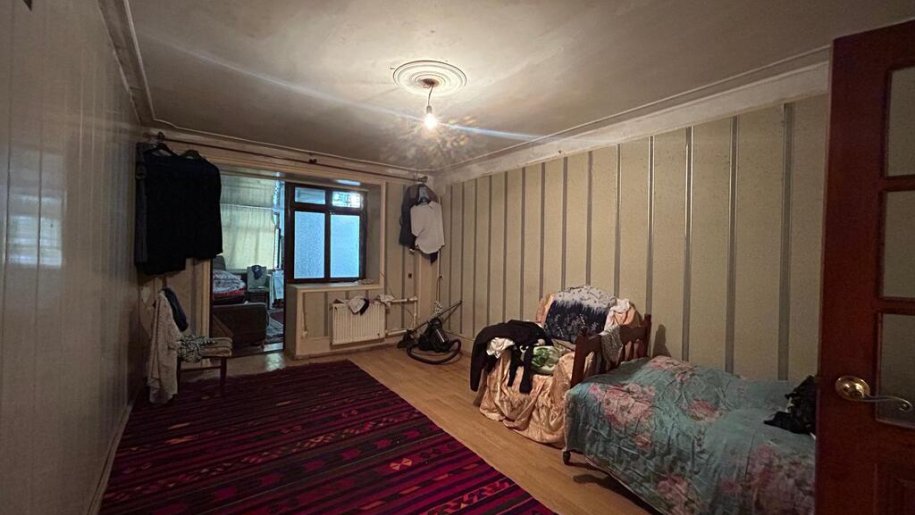 Satılır 4 otaqlı köhnə tikili, 100 m², İnşaatçılar m.-10