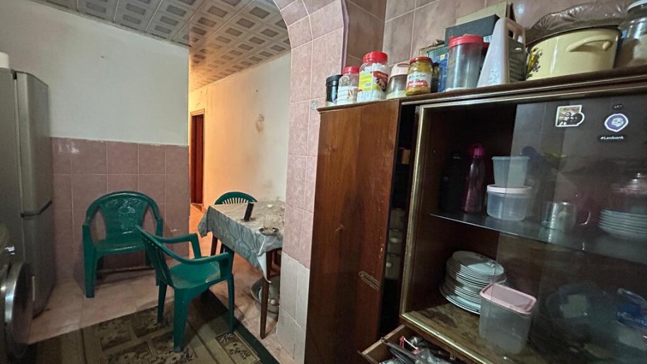Satılır 4 otaqlı köhnə tikili, 100 m², İnşaatçılar m.-19