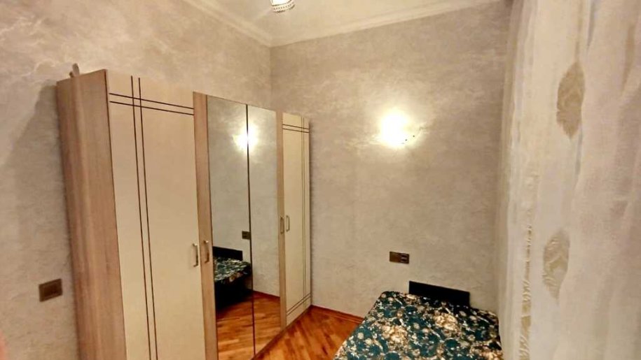 Kirayə verilir 1 otaqlı köhnə tikili, 35 m², Qara Qarayev m.-7