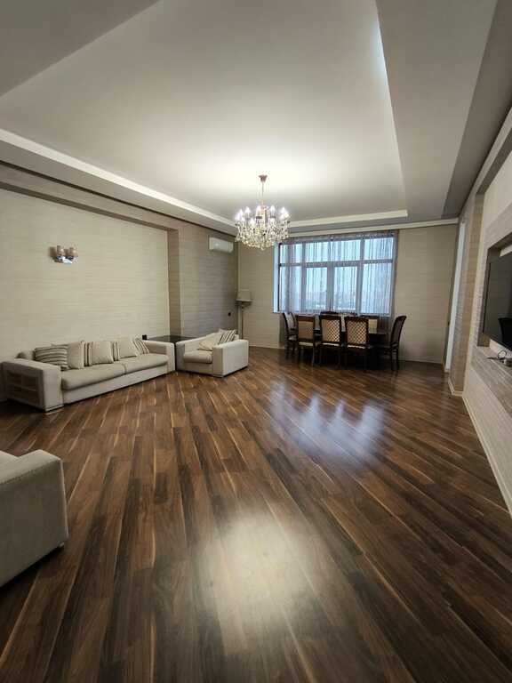 Kirayə verilir 4 otaqlı yeni tikili, 210 m², Nizami m.-2