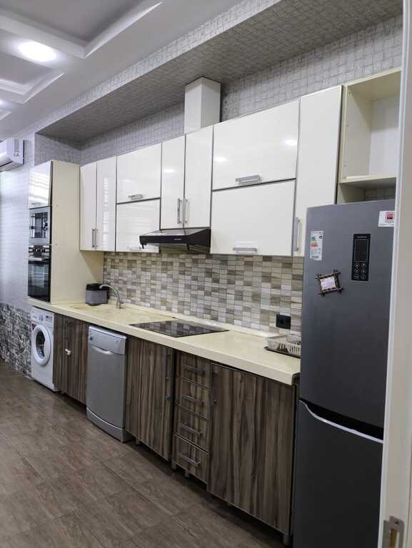 Kirayə verilir 4 otaqlı yeni tikili, 210 m², Nizami m.-7
