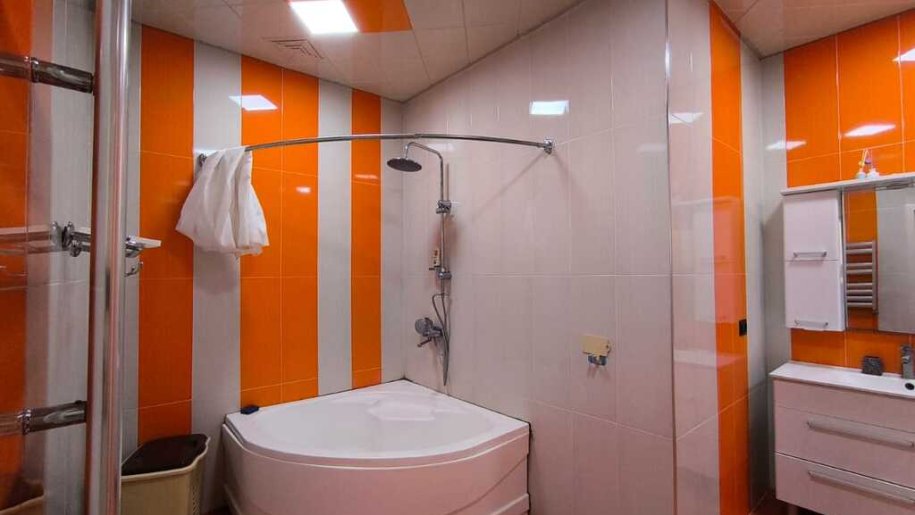 Kirayə verilir 4 otaqlı yeni tikili, 210 m², Nizami m.-12