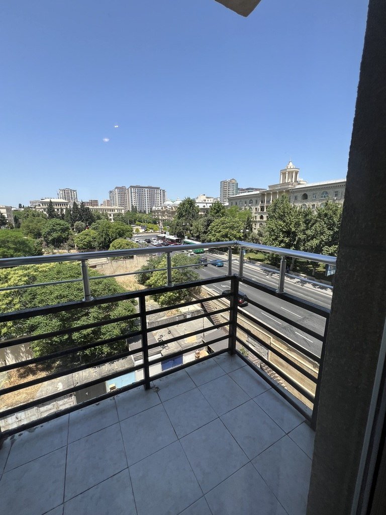 Satılır 4 otaqlı yeni tikili, 173 m², Nəsimi-3