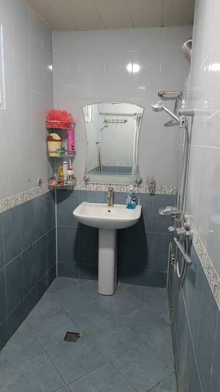 Kirayə verilir 3 otaqlı köhnə tikili, 65 m², Azadlıq Prospekti m.-15