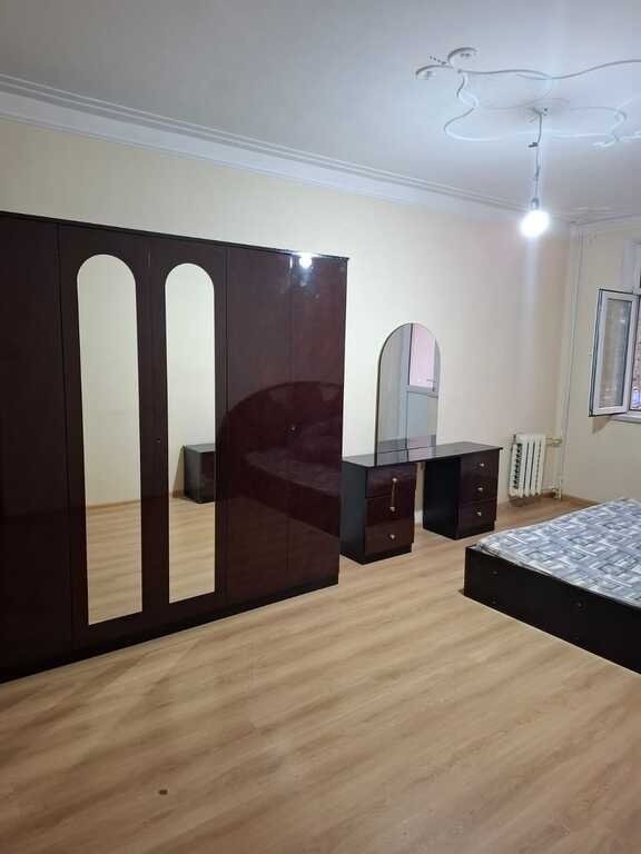 Kirayə verilir 4 otaqlı köhnə tikili, 100 m², Həzi Aslanov m.-1