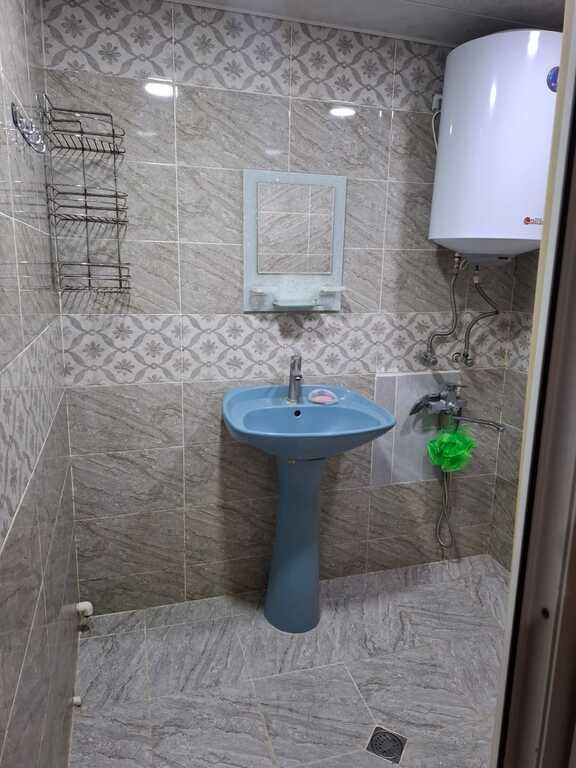 Kirayə verilir 4 otaqlı köhnə tikili, 100 m², Həzi Aslanov m.-6