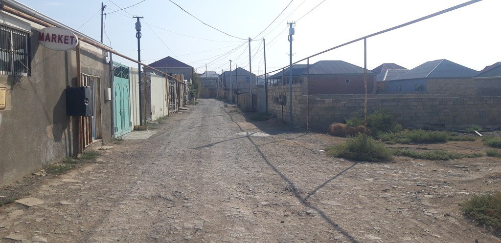 3 sot torpaq satılır, Hökməli-4