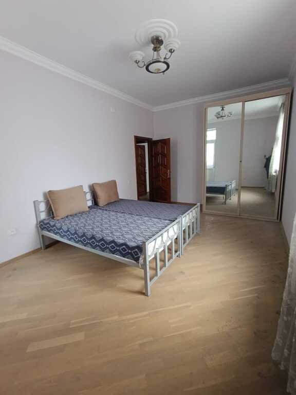 Satılır 4 otaqlı yeni tikili, 200 m², Memar Əcəmi m.-5