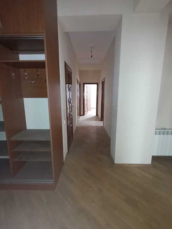 Satılır 4 otaqlı yeni tikili, 200 m², Memar Əcəmi m.-12
