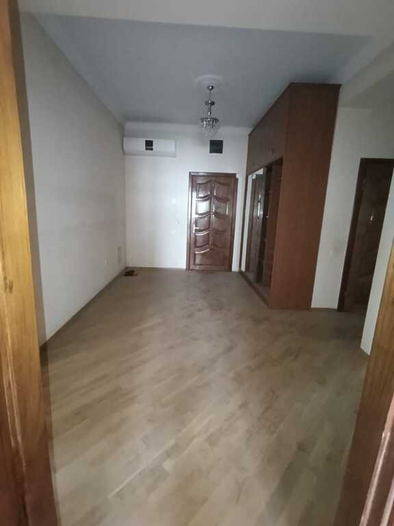Satılır 4 otaqlı yeni tikili, 200 m², Memar Əcəmi m.-15