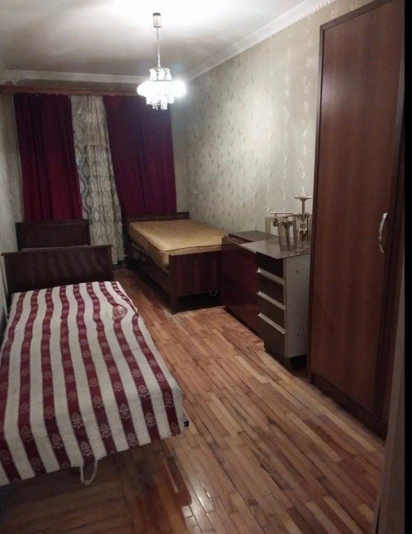 Kirayə verilir 2 otaqlı köhnə tikili, 55 m², İnşaatçılar m.-1