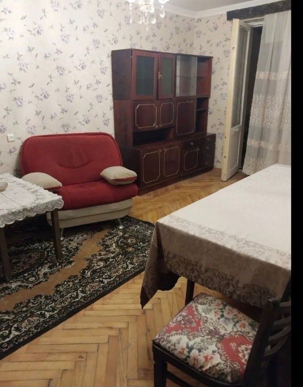Kirayə verilir 2 otaqlı köhnə tikili, 55 m², İnşaatçılar m.-2